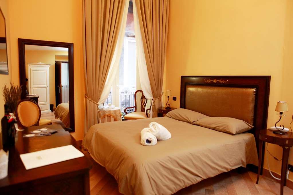Hotel Lanfipe Palace Napoli Cameră foto